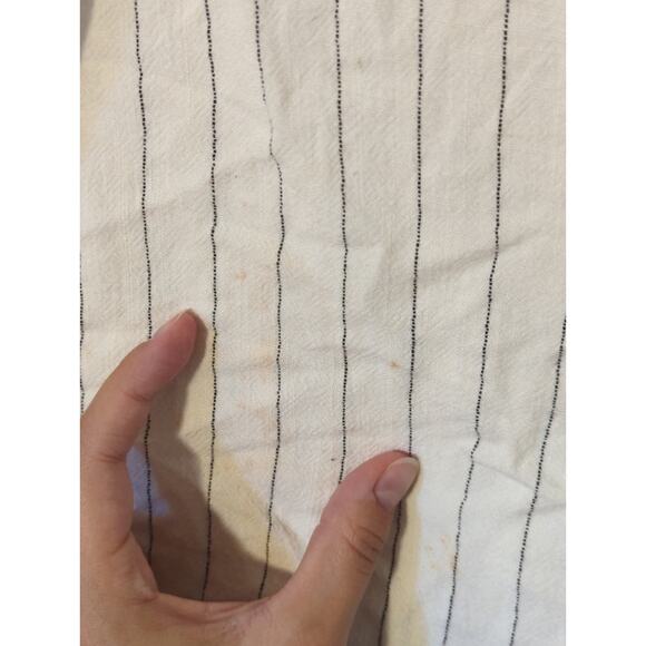 RTR Donni. White Black Pinstripe Sleeveless Button Front Vest Size Medium tank - Picture 6 of 9